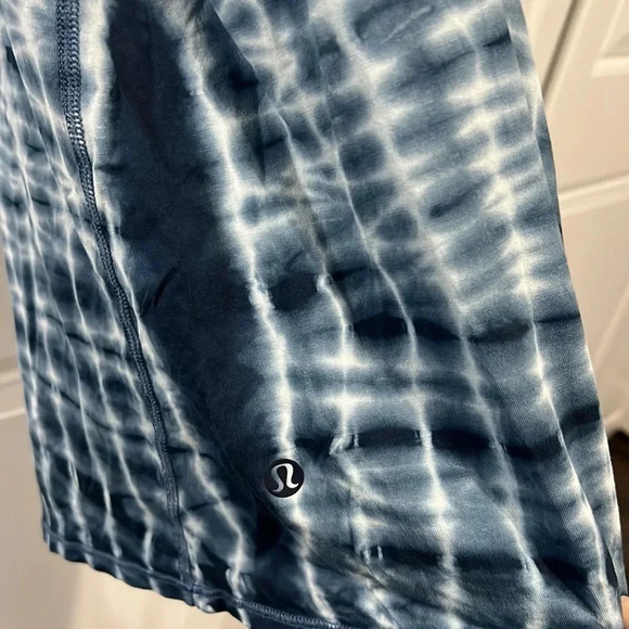 Women’s Lululemon Tank with open back - Picture 5 of 7